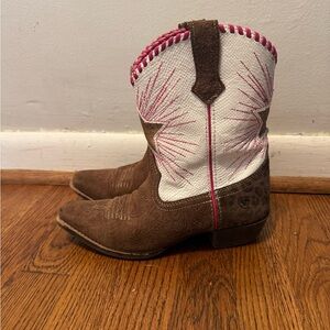 Ariat Kids Heritage Star Brown and White Boots with Pink Details
